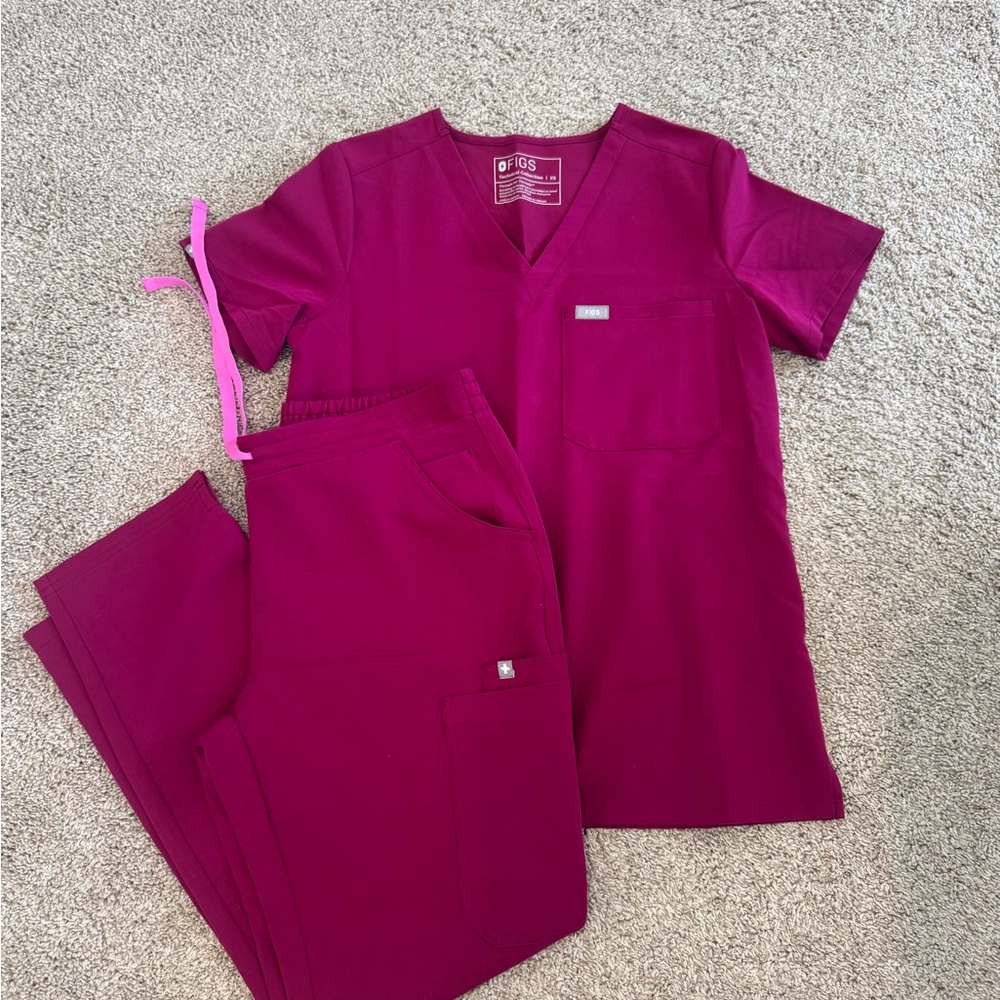 Figs Vibrant Pink Scrub Set